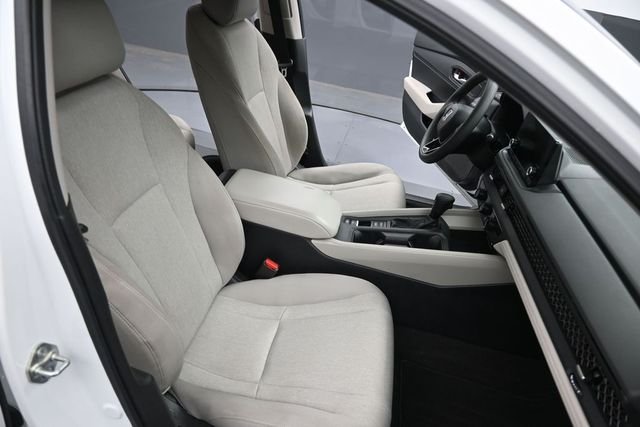 Used 2024 White Honda EX image 14