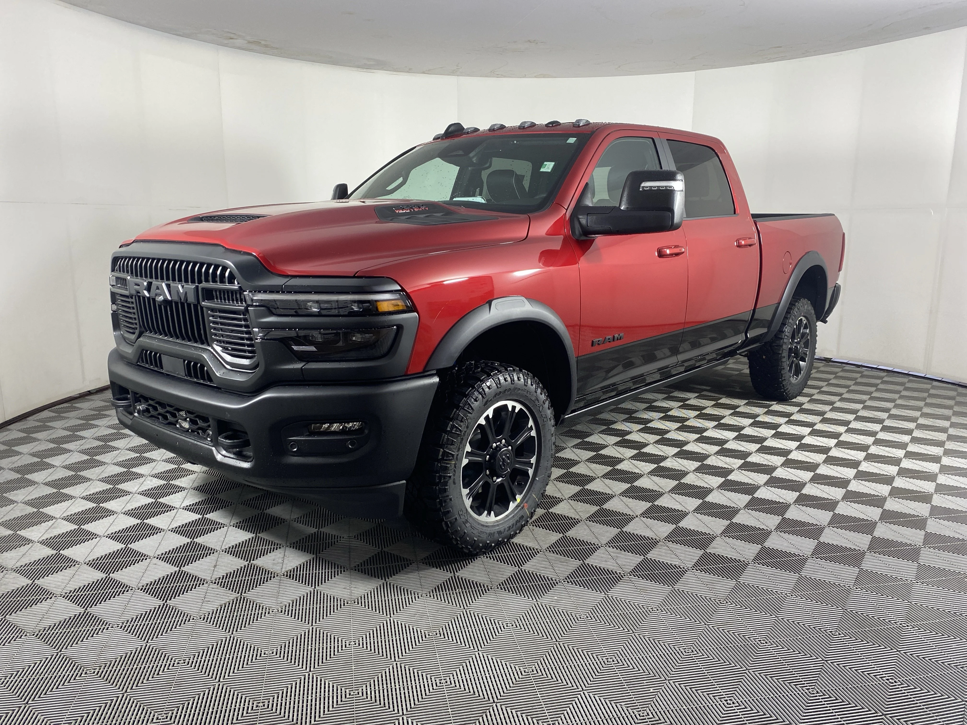 New 2026 Molten Red Pearl-Coat Exterior Paint RAM Rebel image 11