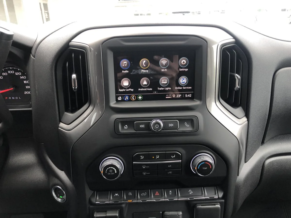 New 2026 White Chevrolet 4wd Crew Cab 147 image 12