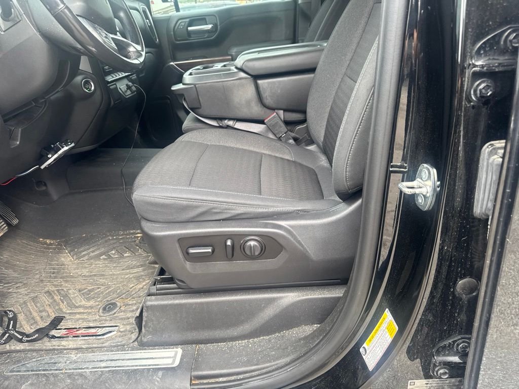 Used 2021 Black Chevrolet LT image 43