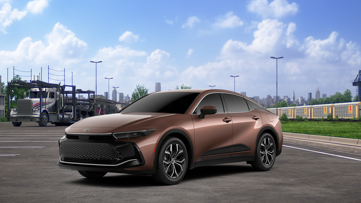 2026 Toyota Crown XLE AWD's photo