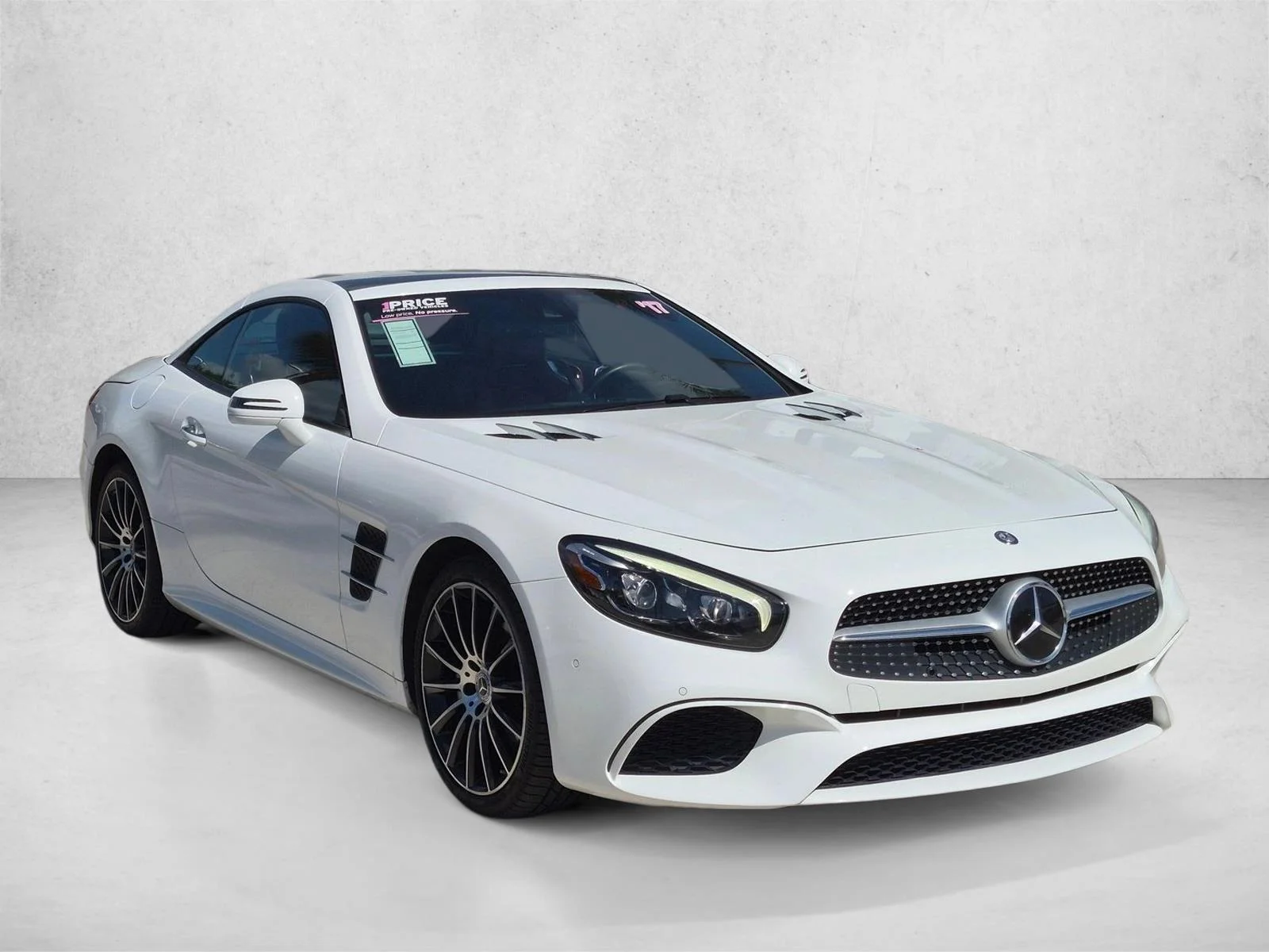 Used 2017 Polar White Mercedes-Benz SL 450 image 3