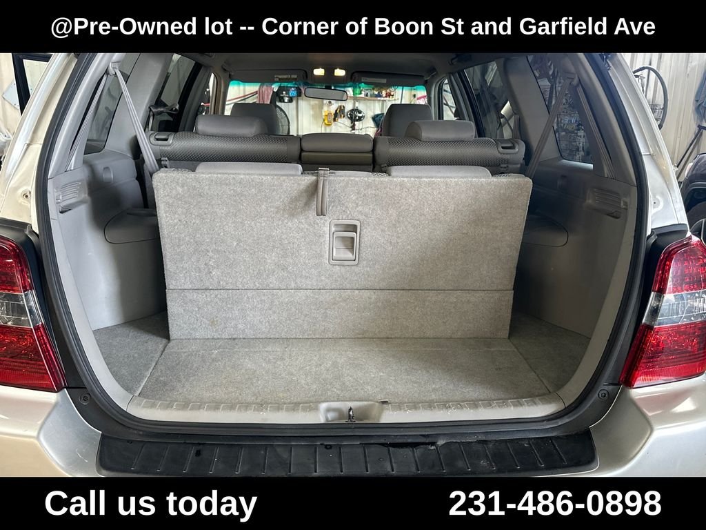 Used 2006  Toyota V6 image 26