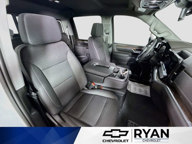 New 2026 Summit White Chevrolet LT image 28