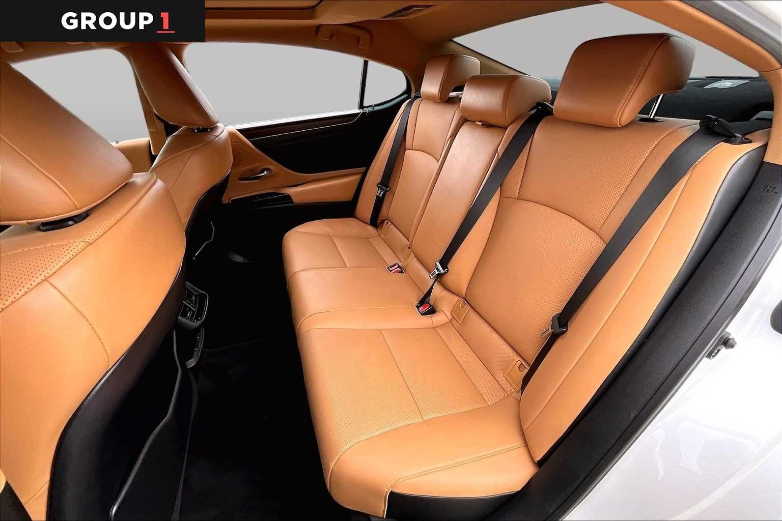 Certified Used 2024 Eminent White Pearl Lexus  image 18