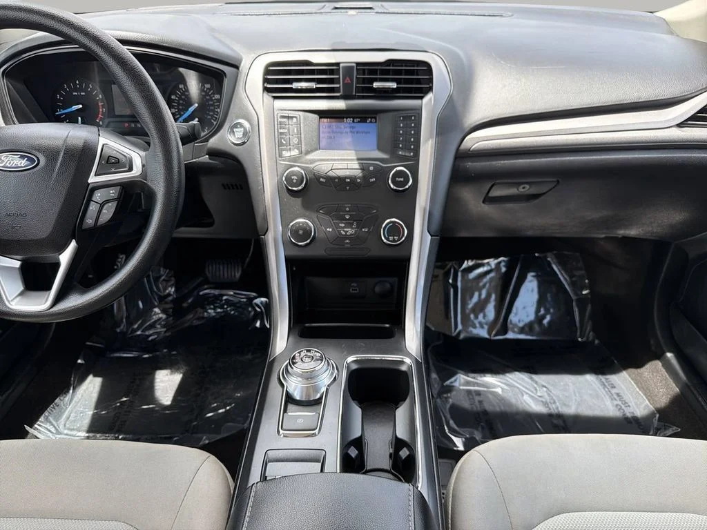 Used 2020 White Ford S image 15