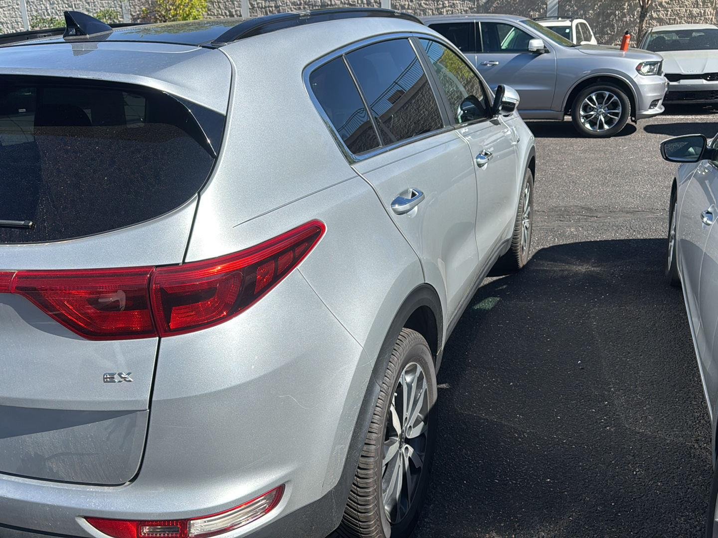 Used 2018 Sparkling Silver Kia EX image 6