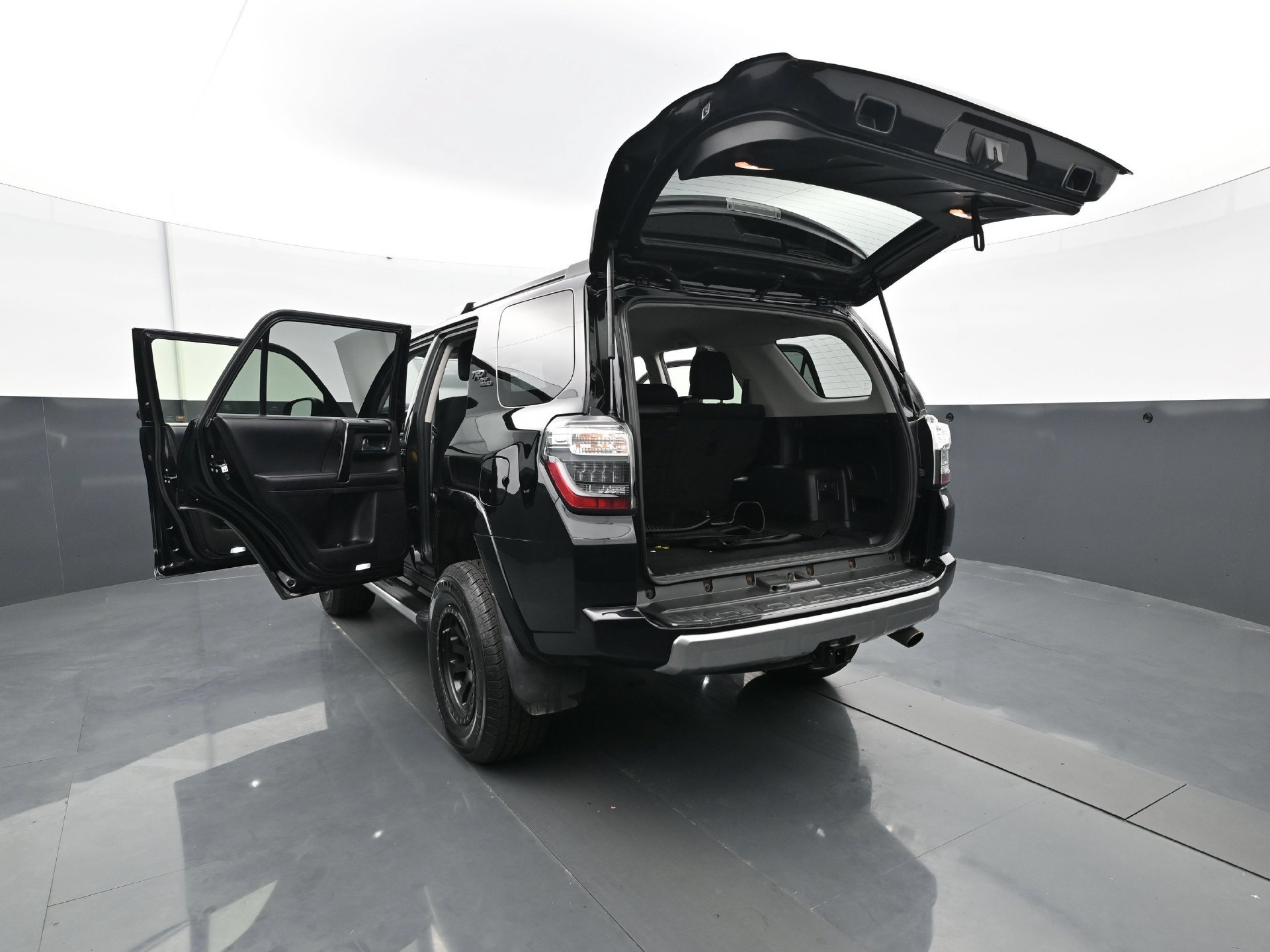 Used 2019 Midnight Black Metallic Toyota TRD Off-Road image 36