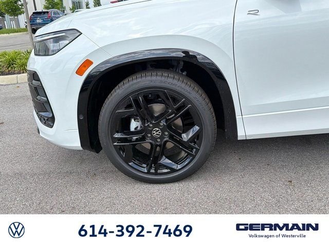 New 2026 Opal White w/Deep Black Roof Volkswagen 2.0T SE R-Line Black image 12