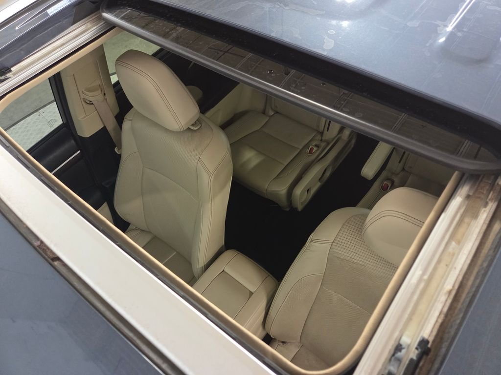 Used 2015 Blue Toyota Limited image 31