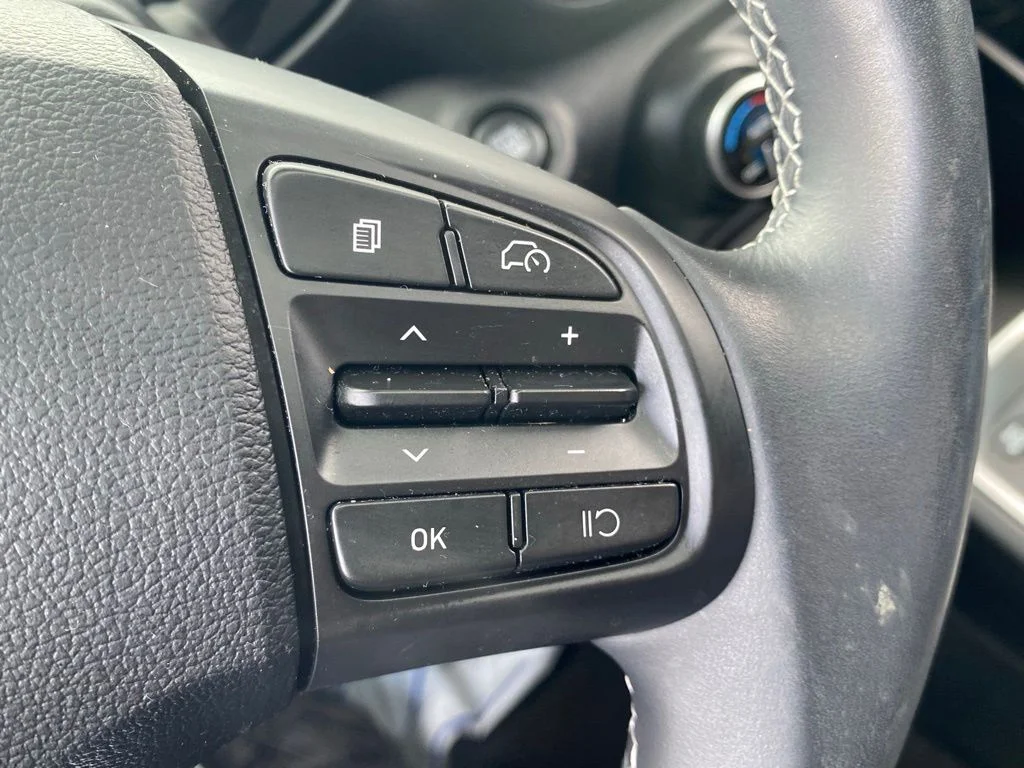 Used 2024 Green Hyundai SEL image 26