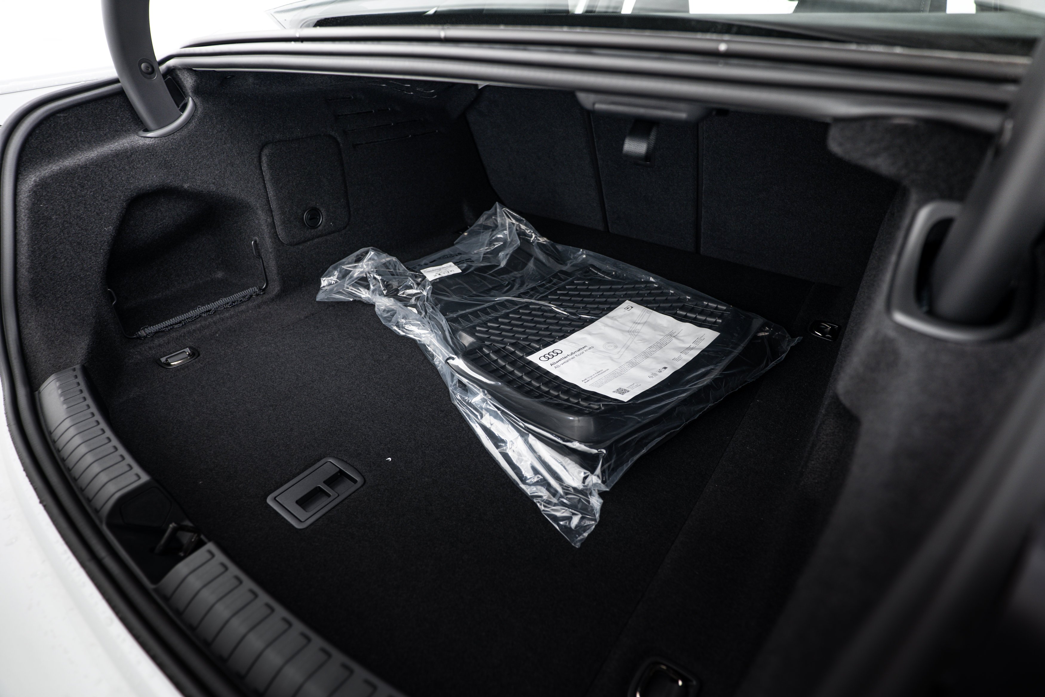 New 2026 GLACIER WHITE Audi Prestige image 21