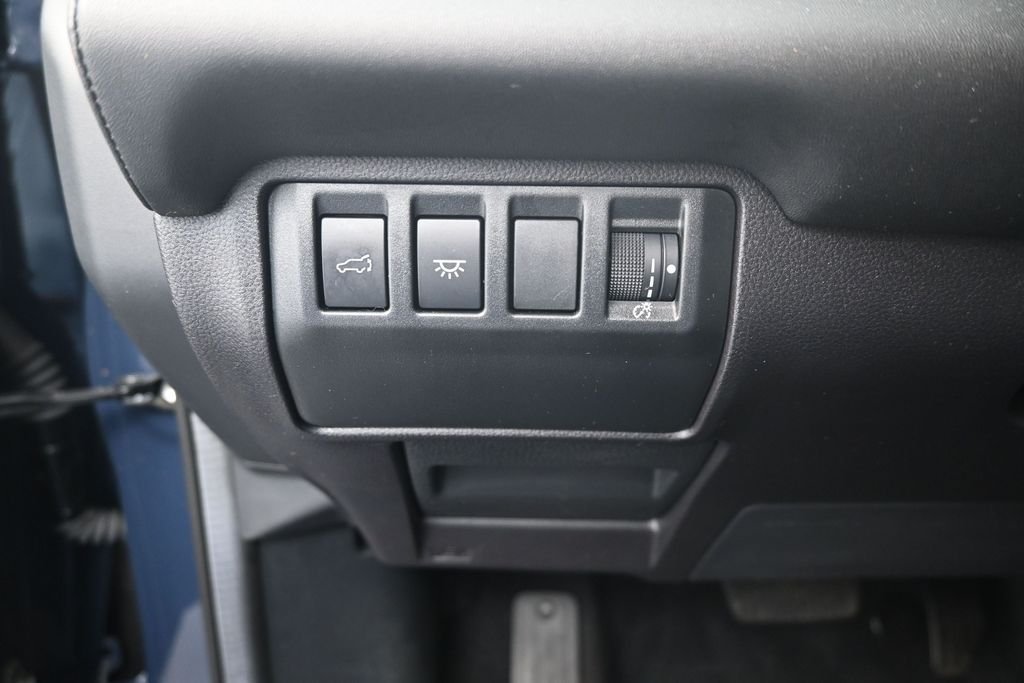 Used 2024 Blue Subaru Onyx Edition image 19