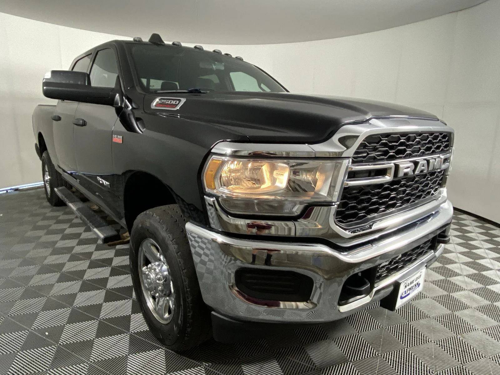 Used 2021 Diamond Black Crystal Pearlcoat Ram Tradesman image 9