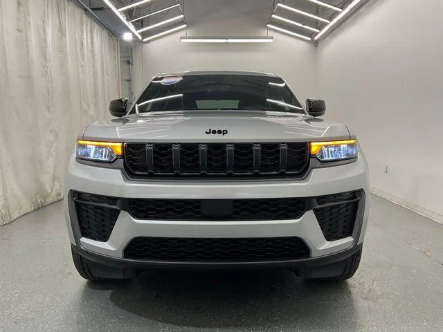 New 2026 Silver Jeep Altitude image 3
