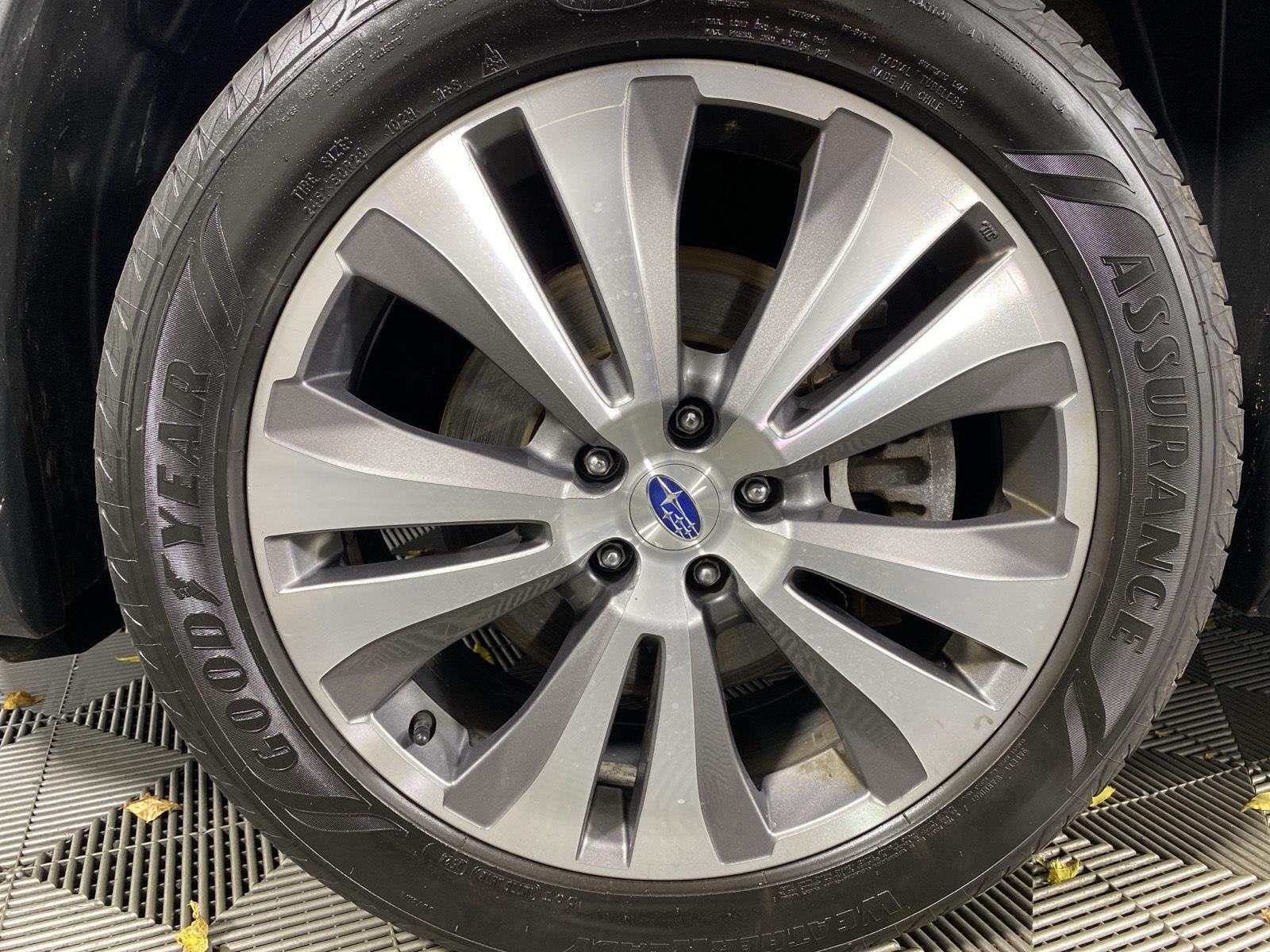 Used 2020 Magnetite Gray Metallic Subaru Limited image 12