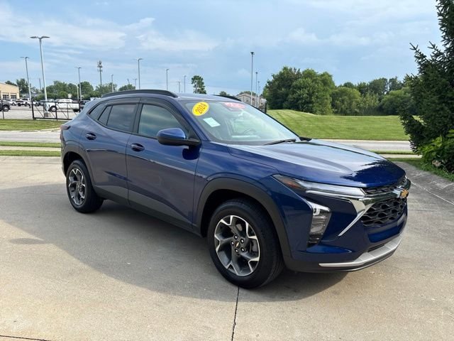 Used 2024 Blue Chevrolet LT image 32