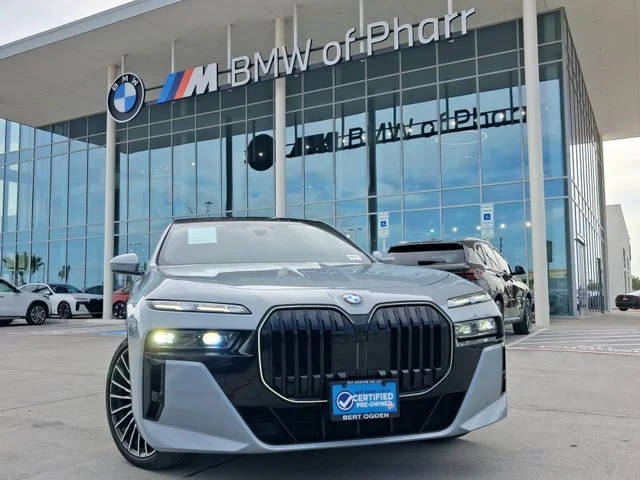 Used 2025 Gray BMW 740i image 1