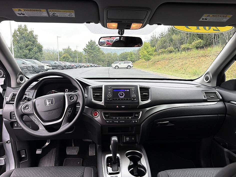 Used 2019 Lunar Silver Metallic Honda Sport image 18