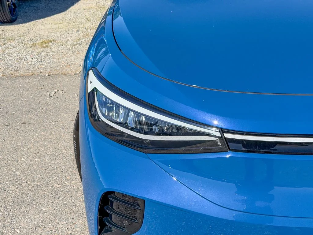 New 2026 Mountain Lake Blue Metallic Volkswagen Pro image 4