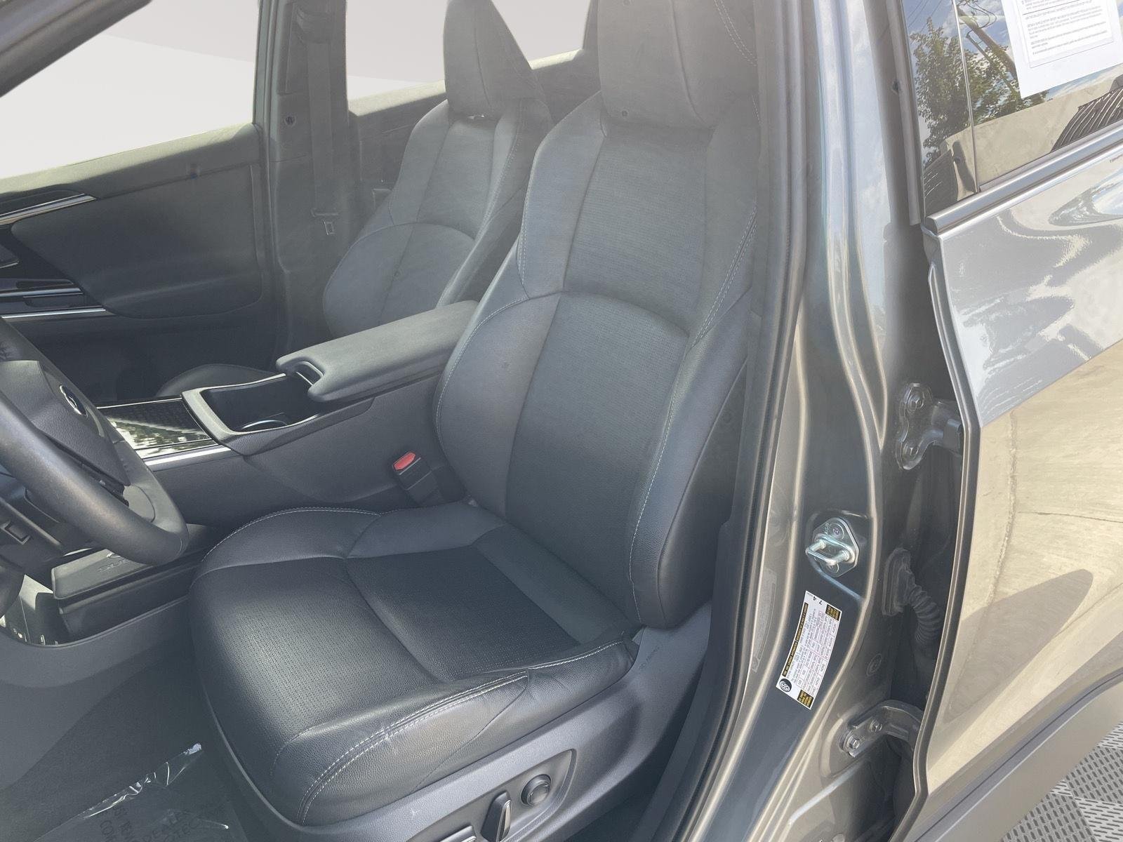 Certified Used 2023 Smoked Carbon 2-Tone Subaru Touring image 11