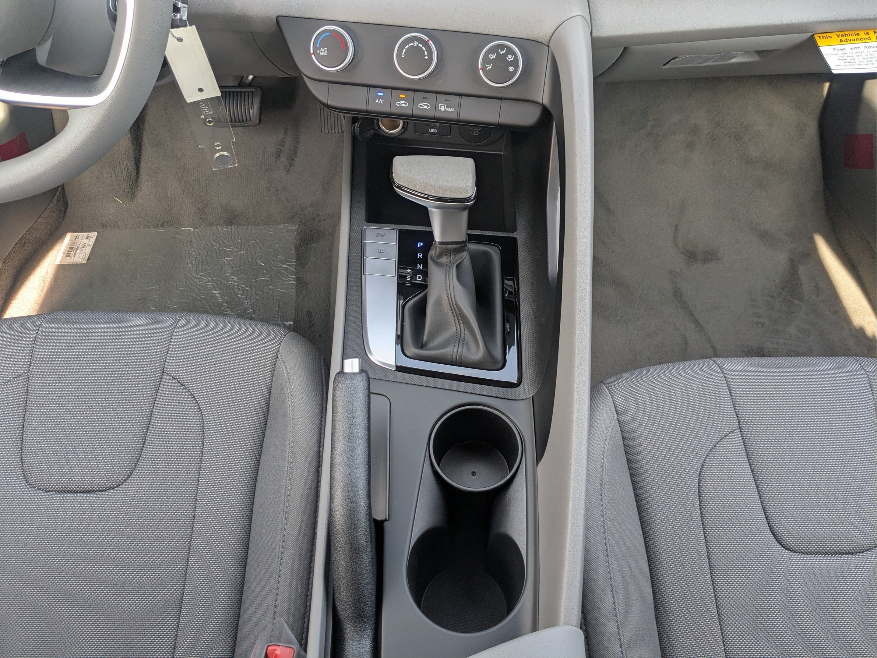New 2026 Abyss Black Hyundai SE image 20