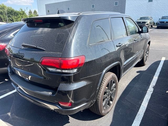 Used 2022 Black Jeep Laredo X image 4