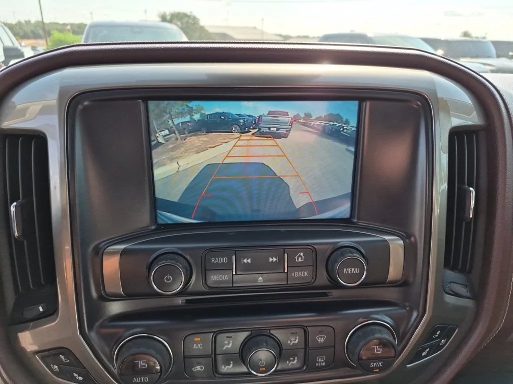 Used 2016 DEEP OCEAN BLUE METALLIC Chevrolet High Country image 25