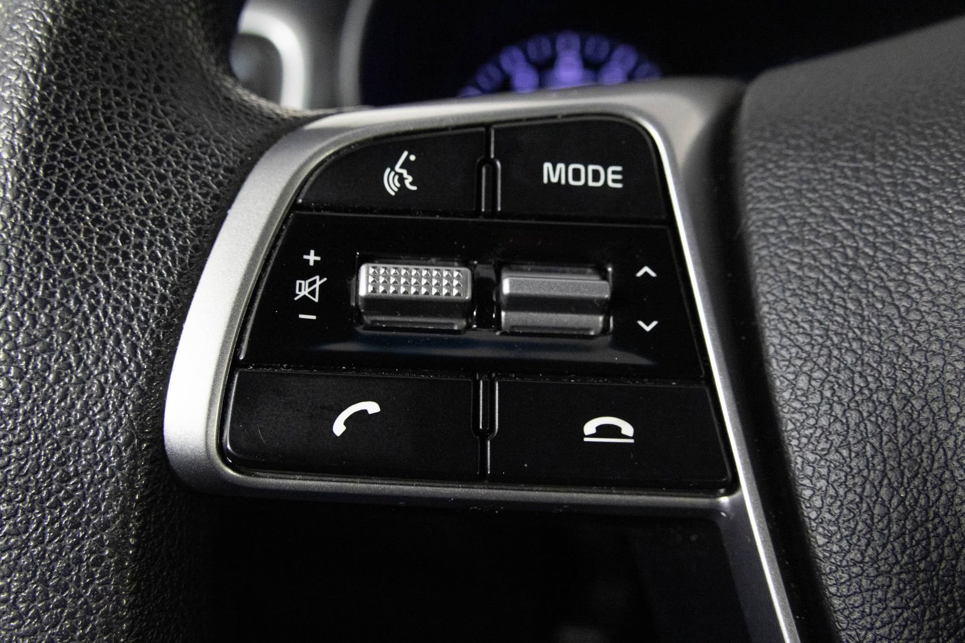 2019 KIA SORENTO - Image 27