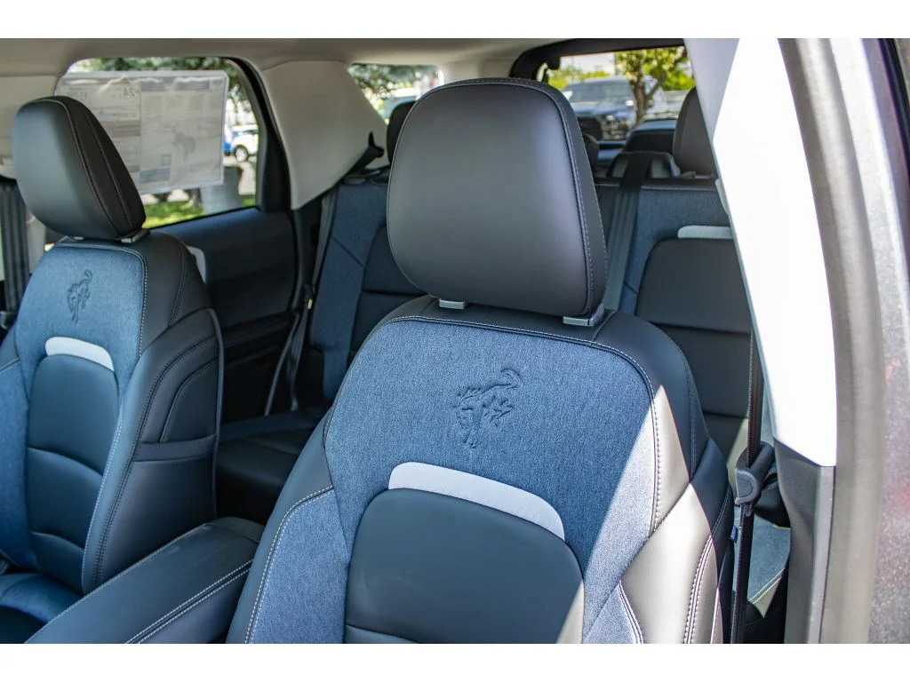 New 2026 CARBONIZED GRAY METALLIC Ford Outer Banks image 33