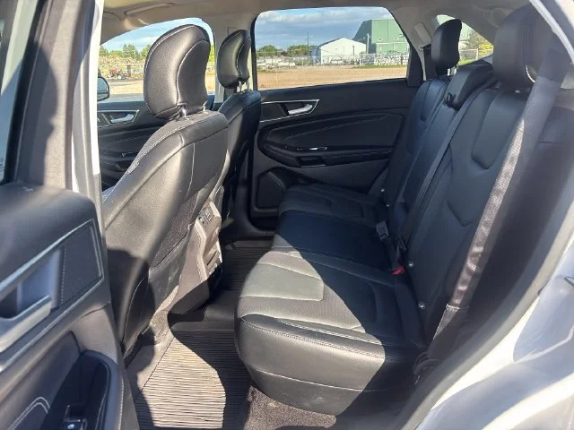Used 2018 White Ford Titanium image 28