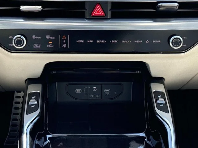 Used 2025 Gray Kia SX Prestige image 21