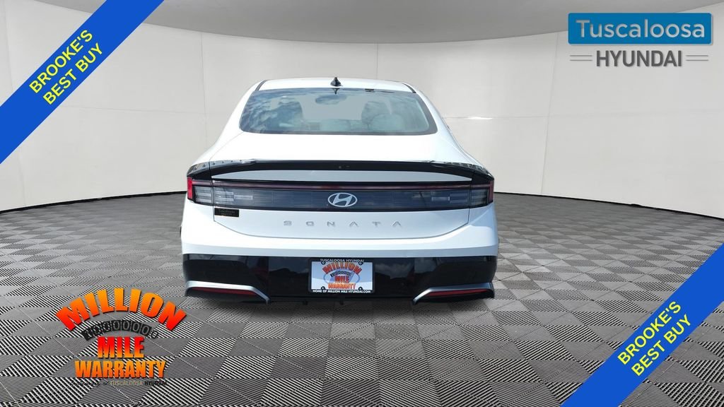 Certified Used 2025 White Hyundai SEL image 7