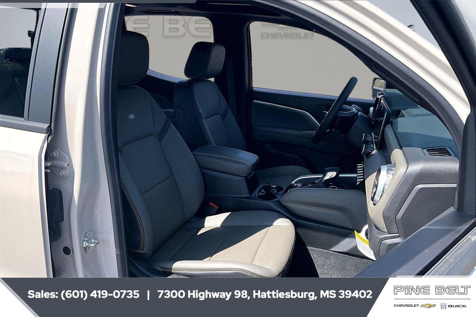 2026 Chevrolet Colorado ZR2 - Photo 8