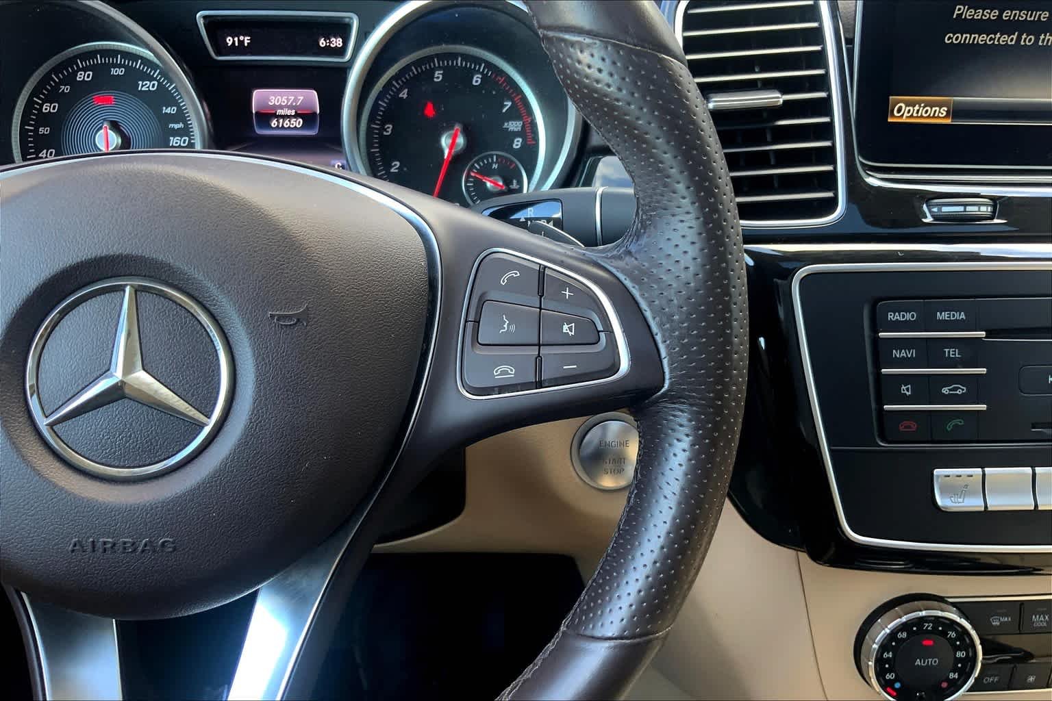 Used 2017 Polar White Mercedes-Benz GLE 350 image 22