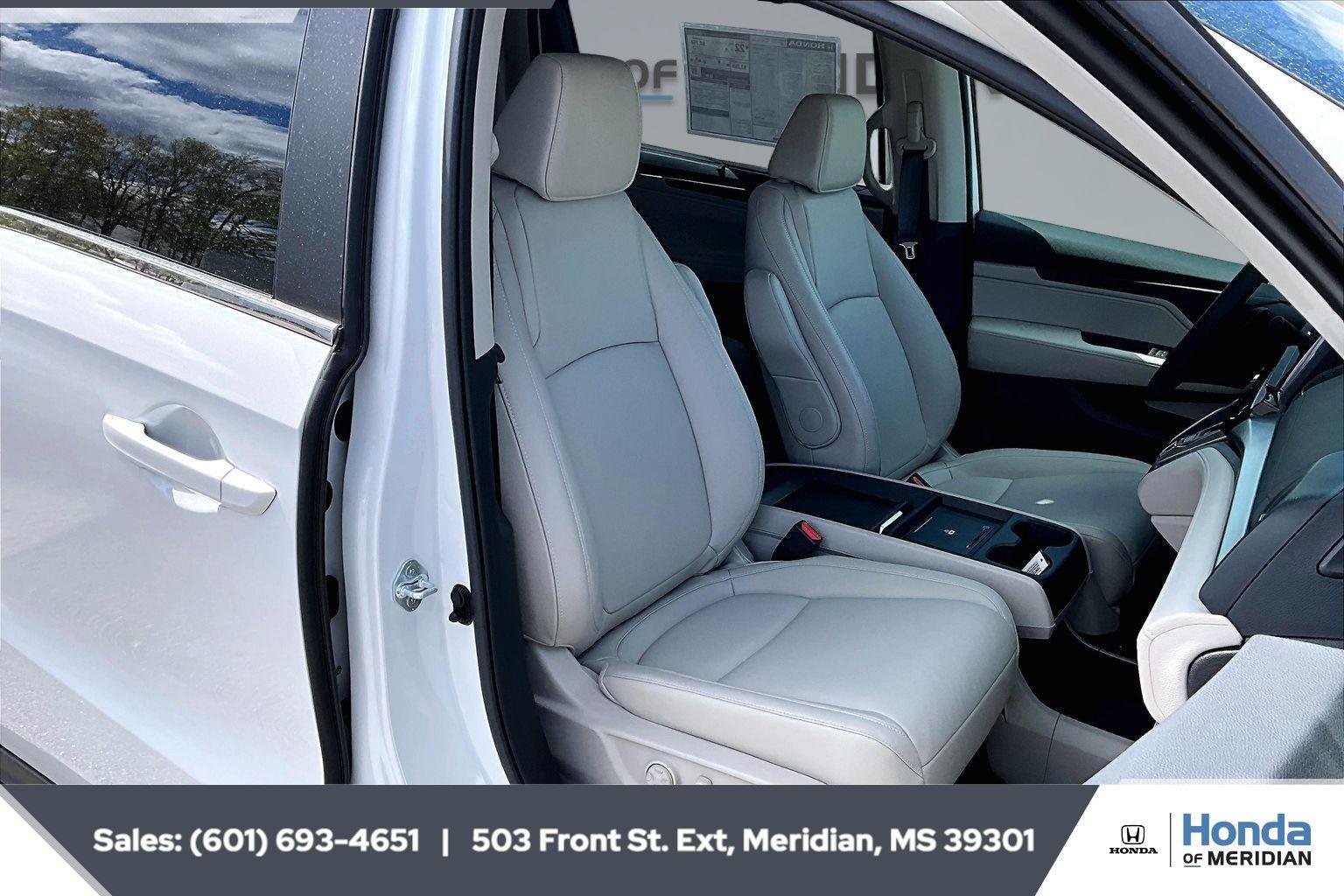 New 2026 Platinum White Pearl Honda EX-L image 8