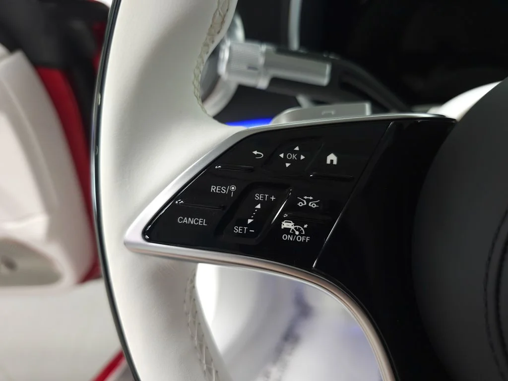 Certified Used 2026 MANUFAKTUR Garnet Red Metallic (Red Ambiance) Mercedes-Benz Maybach SL 680 image 12