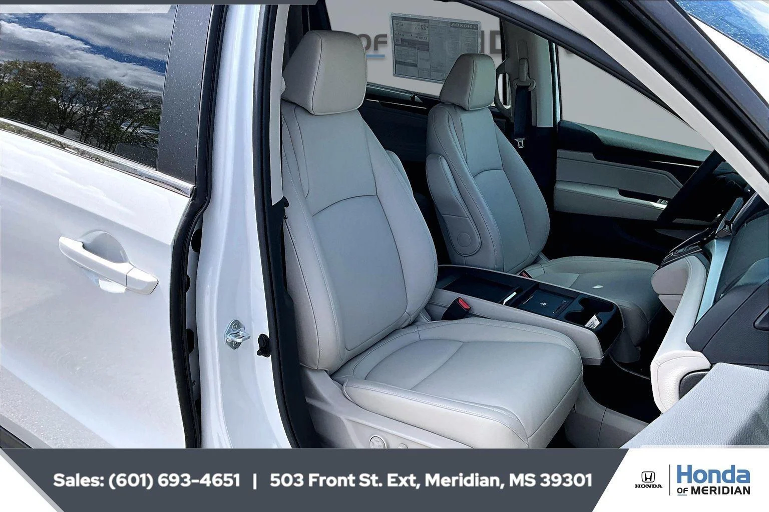 New 2026 Platinum White Pearl Honda EX-L image 8