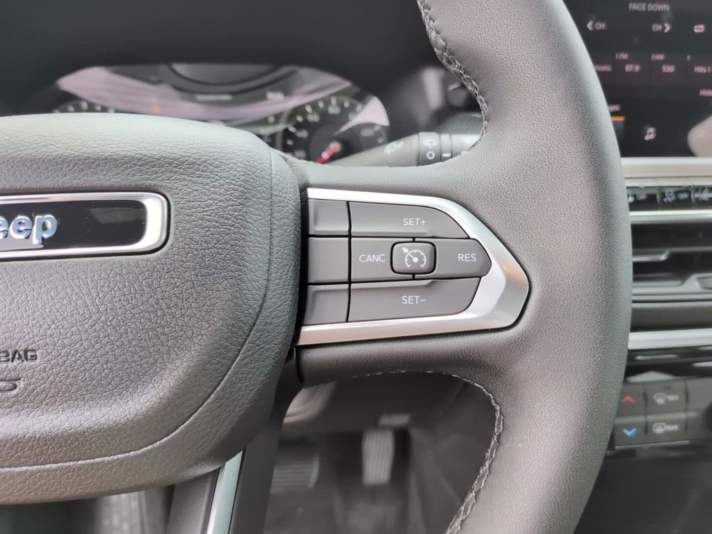 New 2026 Fathom Blue Pearl Coat Jeep Latitude image 20