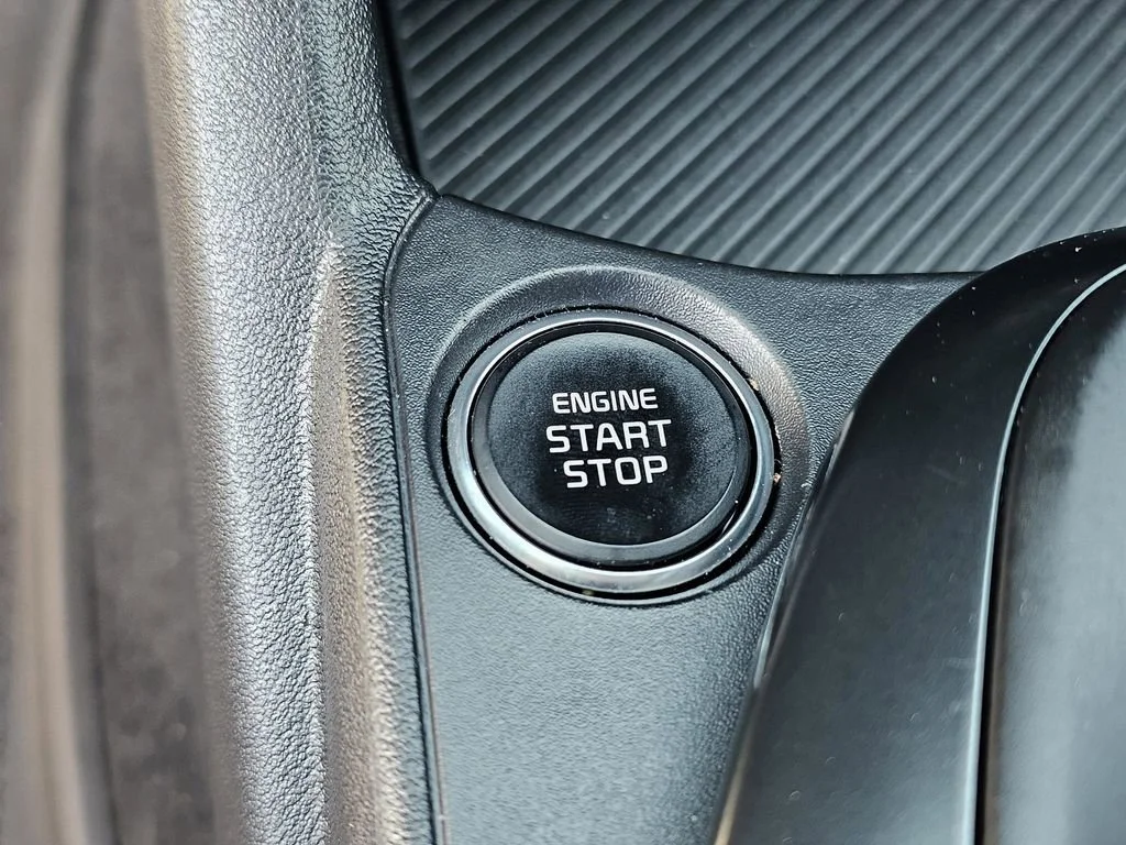 Used 2025 Steel Gray Kia LXS image 22