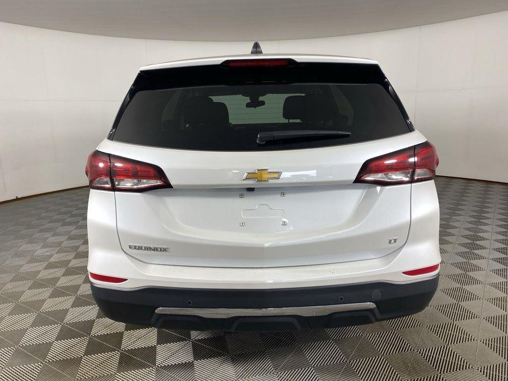 Used 2024 Pearl Chevrolet LT image 8