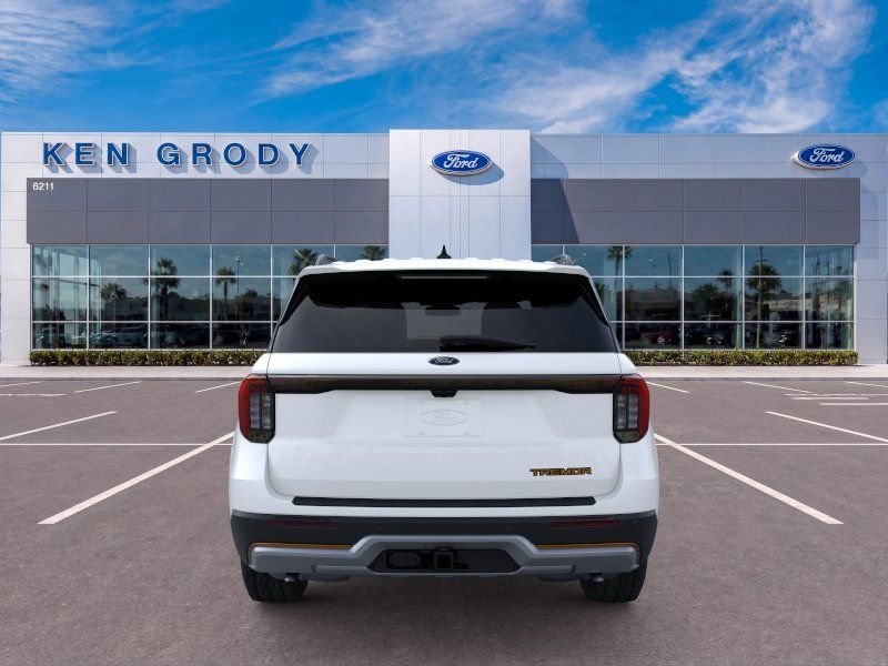 New 2026 Star White Metallic Tri-Coat Ford Tremor image 6