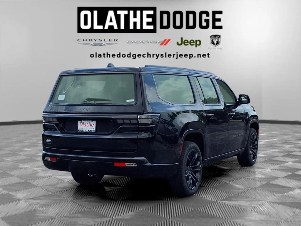 New 2026 High Gloss Black Exterior Paint Jeep Summit Reserve image 27