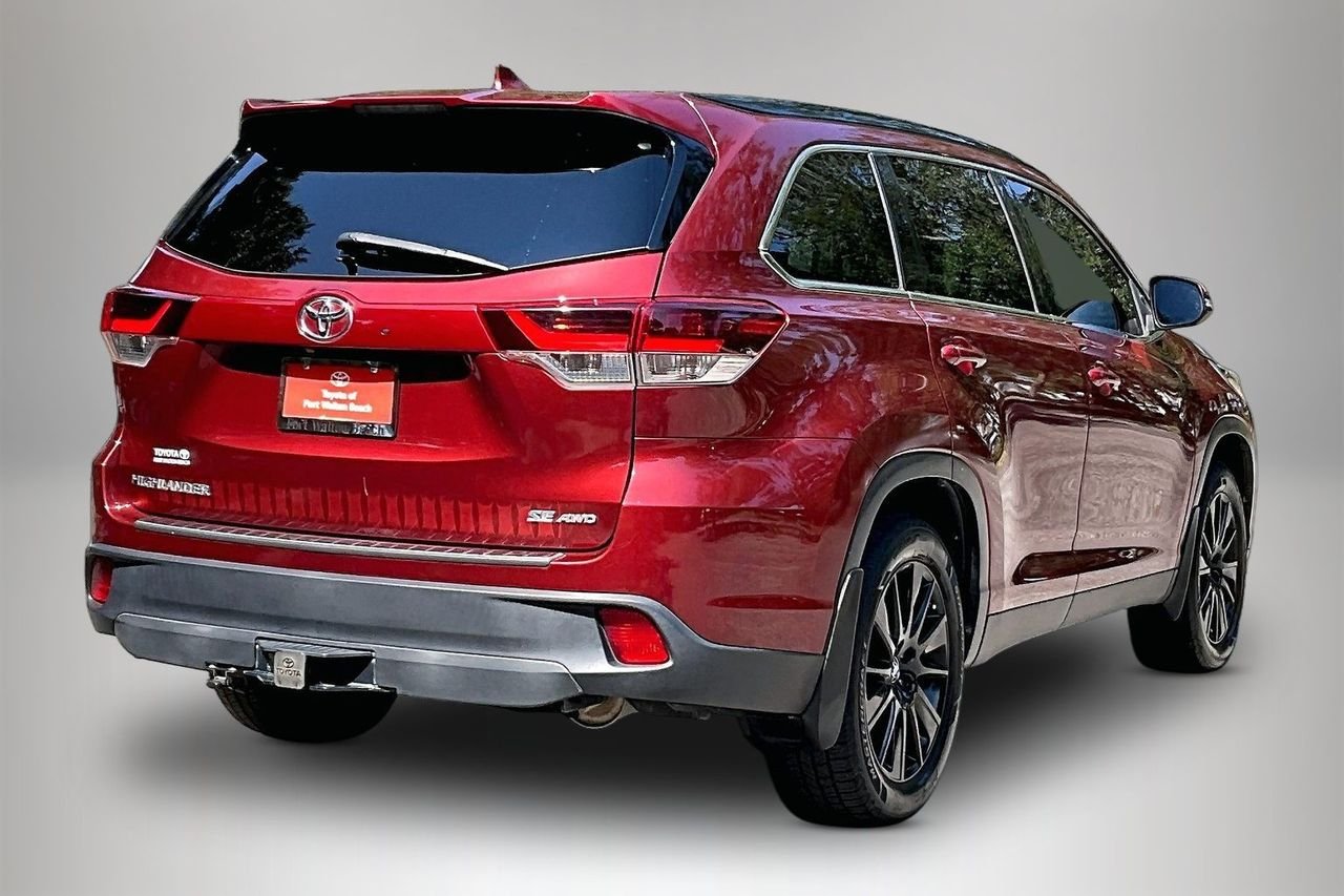 Used 2019 Red Toyota SE image 5