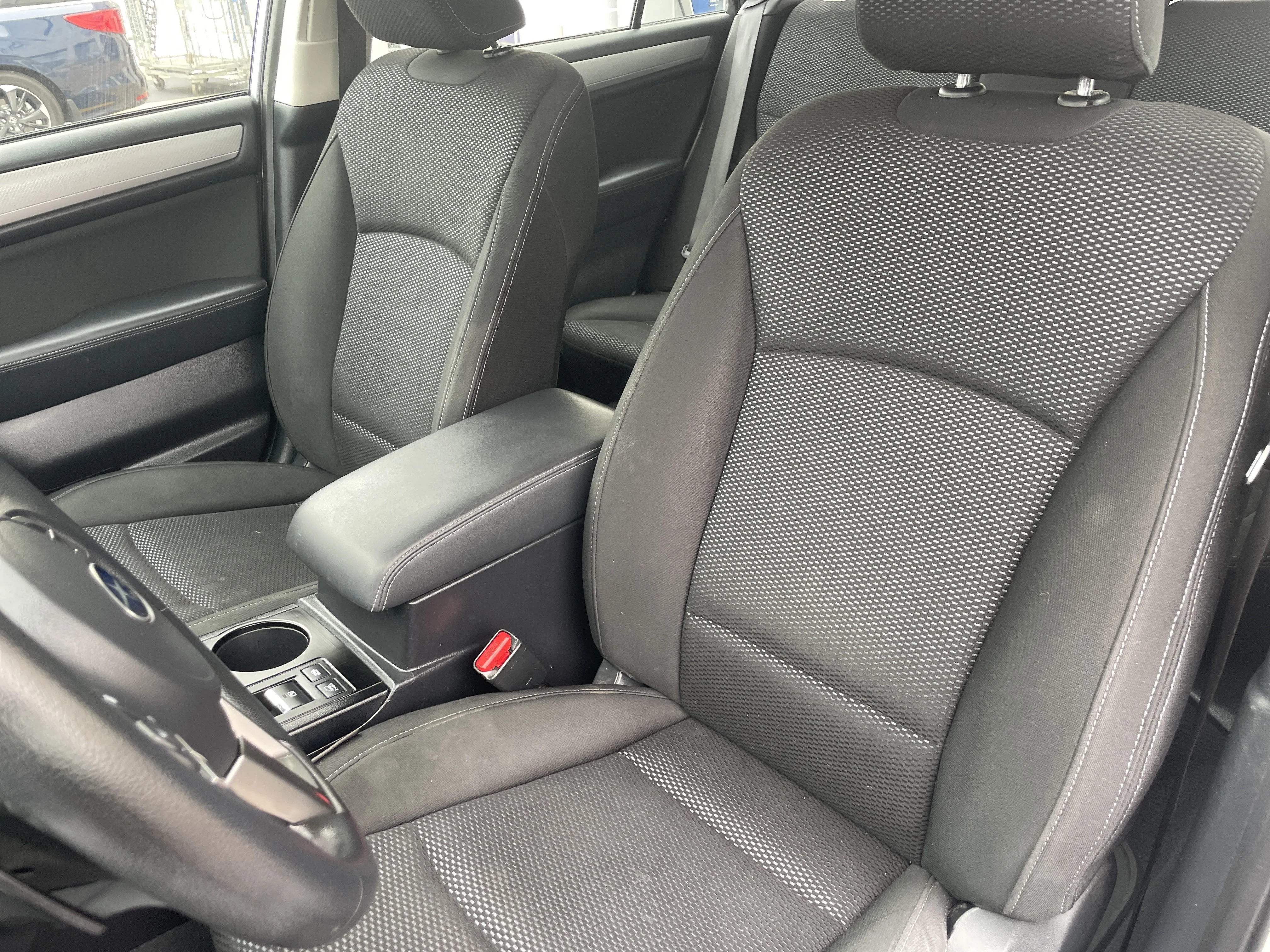 Used 2017 Ice Silver Metallic Subaru 2.5i image 21