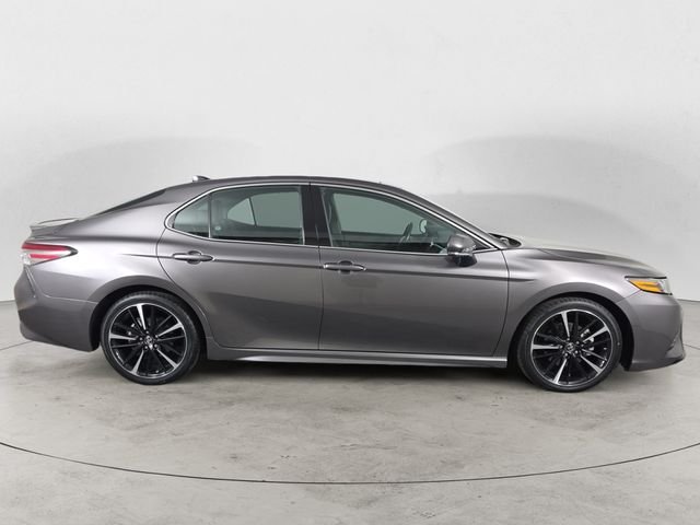 2018 Toyota Camry XSE - Photo 6