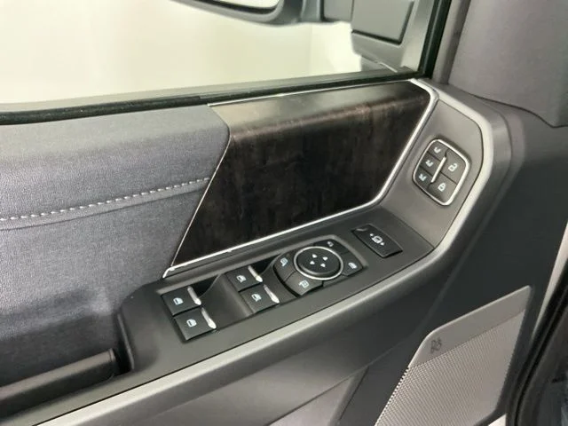 New 2026 Star White Metallic Tri-Coat Ford Lariat image 18