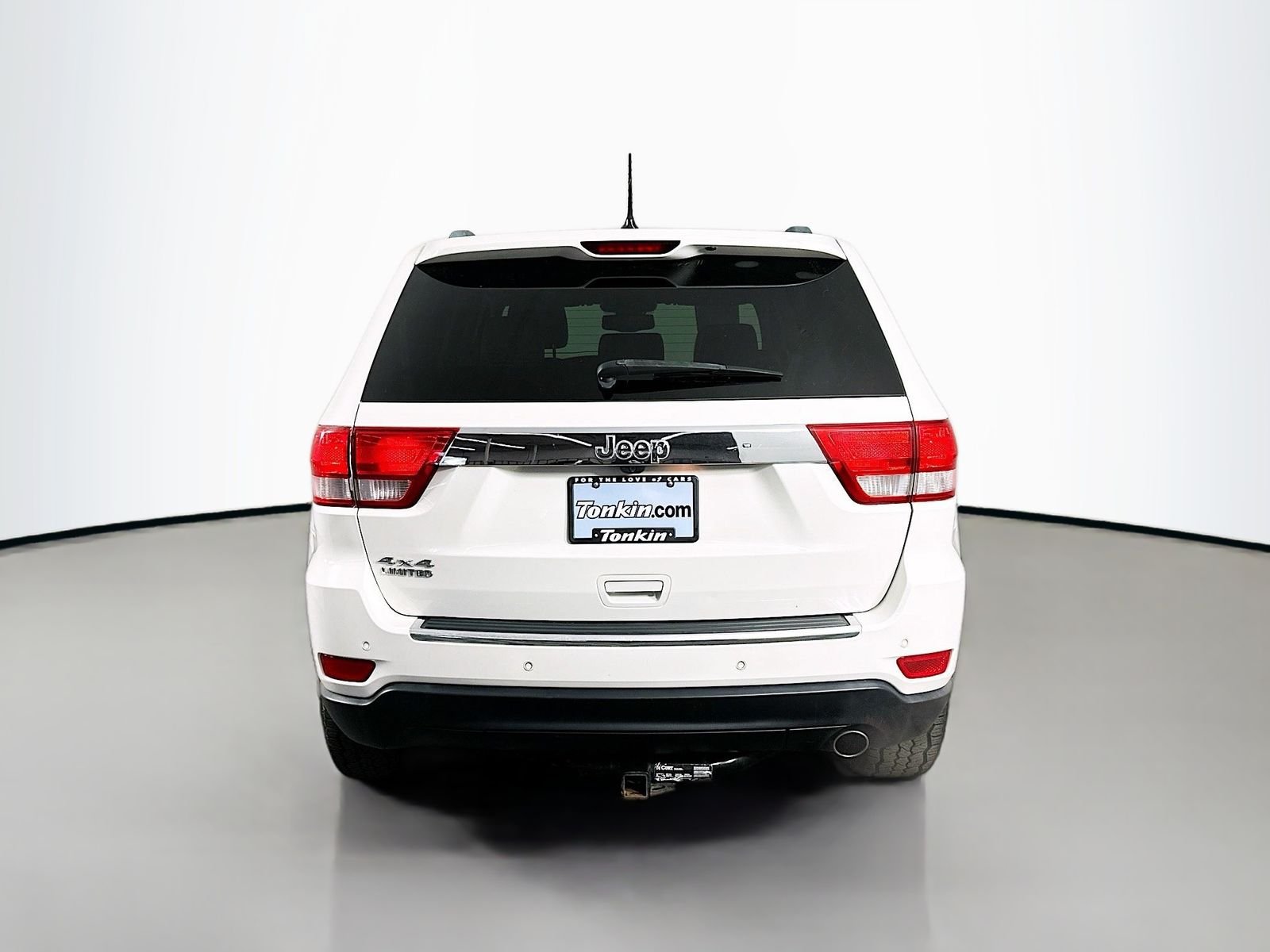 Used 2011 Stone White Clearcoat Jeep Limited image 7