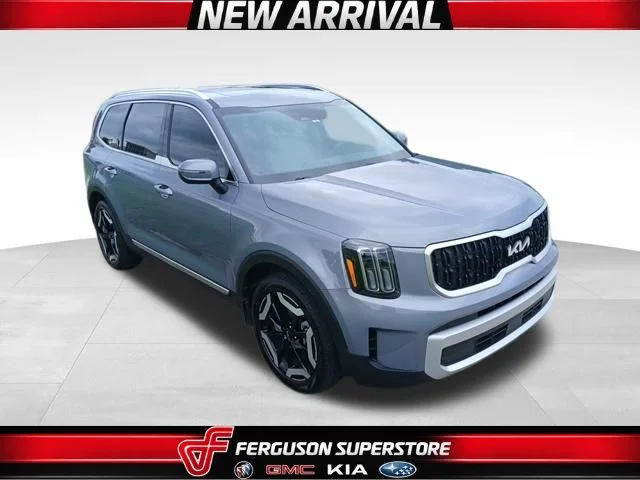 Used 2024 Silver Kia EX image 1