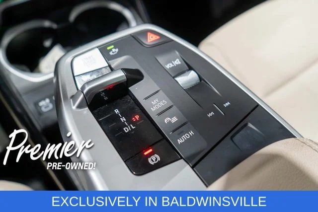 Used 2023 Green BMW xDrive28i image 29
